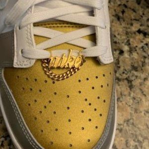 Nike Dunk Low Size 9 NEW